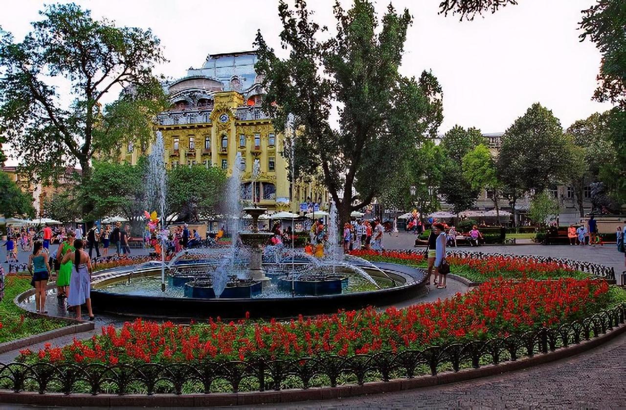 "Ваша Квартира" - У Самого Дерибаса! "Ваша Квартира" Біля Самого Дерибаса! Odessa Exterior foto